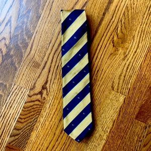 Burberry silk tie equestrian knights